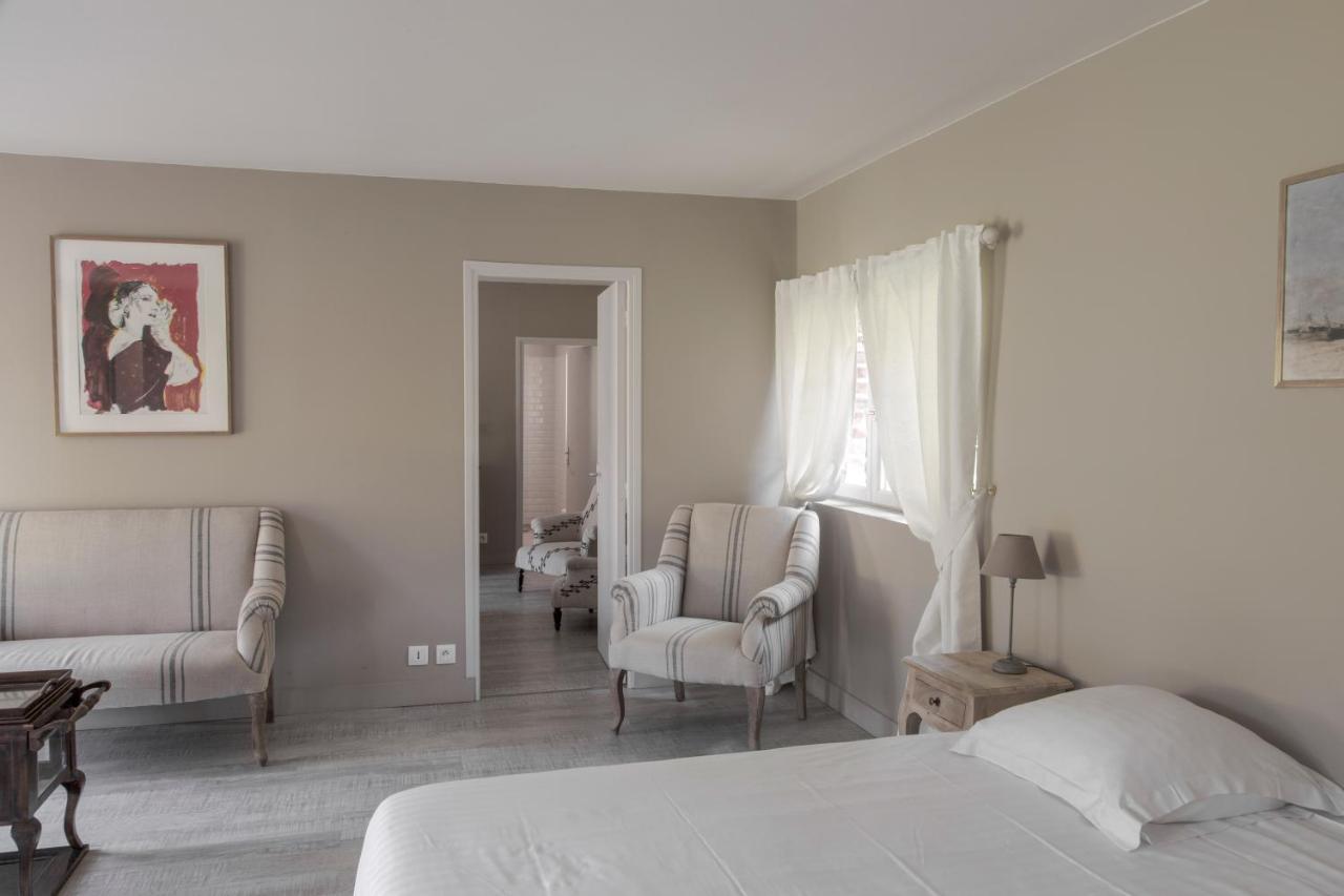 AmbillouDomaine De La Trigaliere别墅 外观 照片